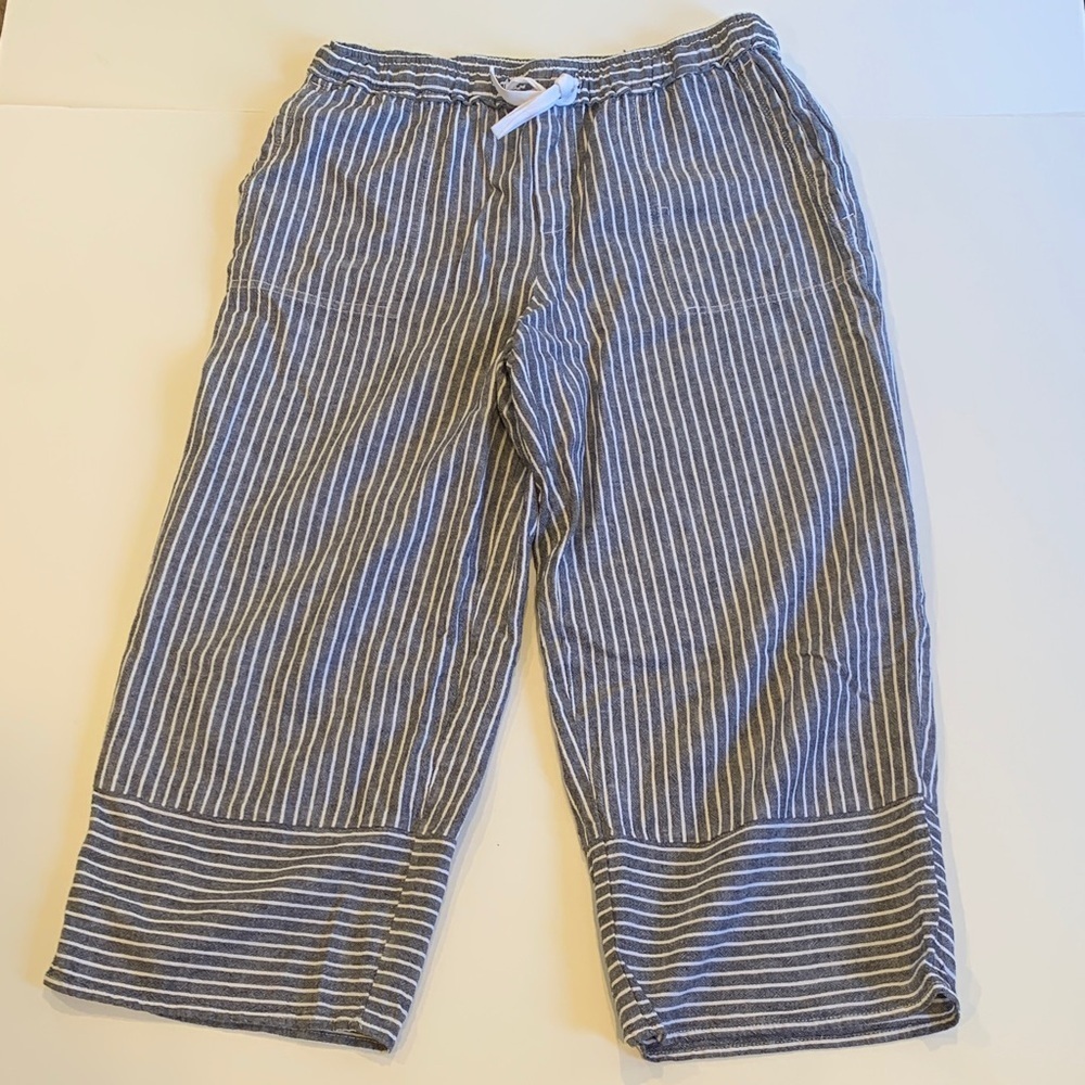 Casa Cabana Gray & White Striped Nautical Cropped Pants Women’s Medium